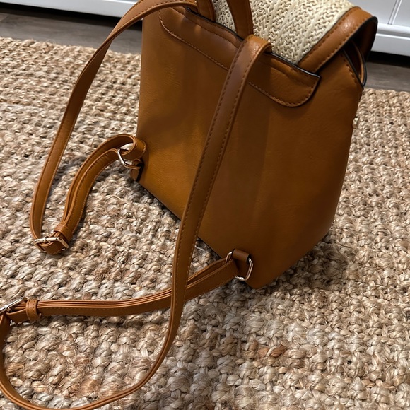 Tan hemp backpack purse - Picture 3 of 6
